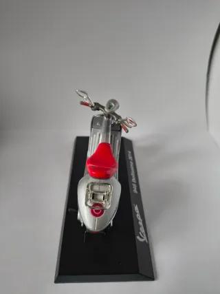 Modellino Vespa 946 Bellissima 2014