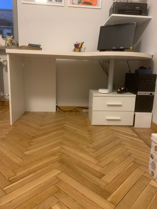 Ampia Scrivania bianca con 2 cassetti