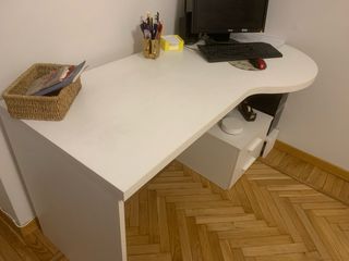 Ampia Scrivania bianca con 2 cassetti