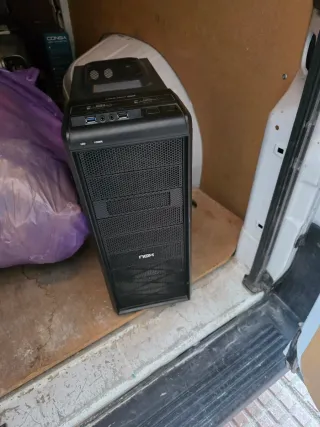 Torre PC NOX Negra