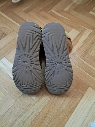 Botas UGG Beige/Marrón con Lazos