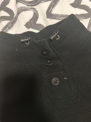 Sudadera Negra con Estampado Naranja Talla L