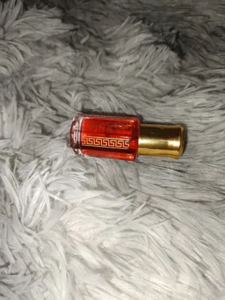 Perfume Árabe Íntimo Botella Dorada Roja