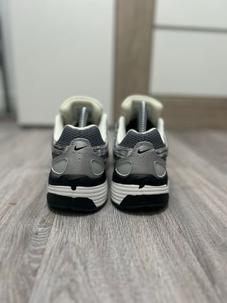 Nike P-6000 Plata/Blanco