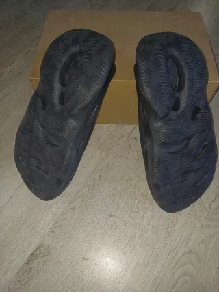 Adidas Yeezy Foam Runner Negro/Gris