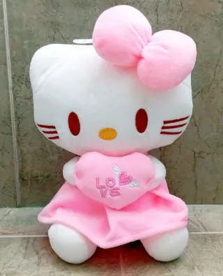 Peluche Hello Kitty con Corazón  "LOVE" (NUEVO!)