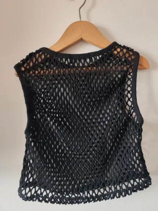 Top Bershka negro rejilla Talla S