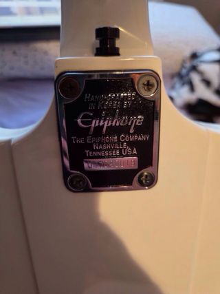 Epiphone Thunderbird - Alpine White