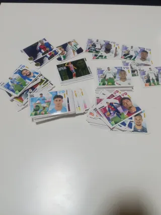 Lote cromos Panini Liga Este 25/26 (más de 250)