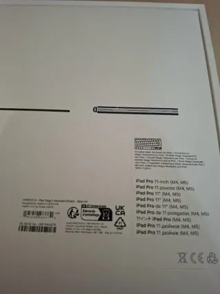 Teclado iPad Magic Keyboard 11" M4 M5