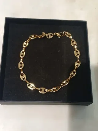 Conjunto Collar y Pulsera Cruz chapado en Oro 18K