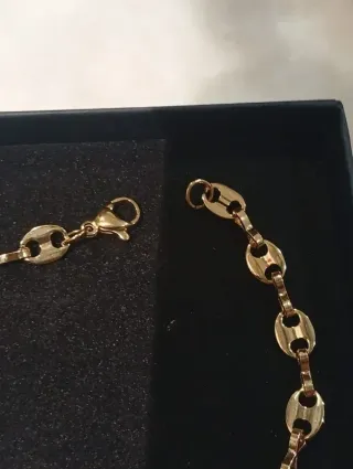 Conjunto Collar y Pulsera Cruz chapado en Oro 18K