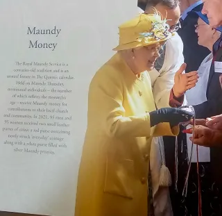 Moneta Commemorativa Regina Elisabetta 2022 UK £5