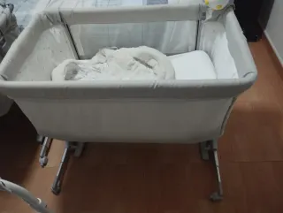 Minicuna beige y blanca