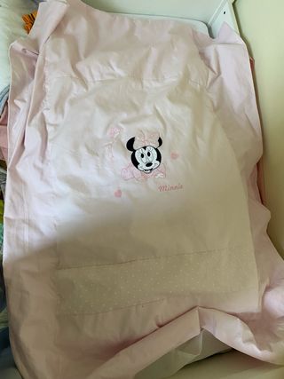 Set lettino Minnie: paracolpi, lenzuolo, piumino