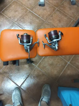 cañas de pesca  y carretes