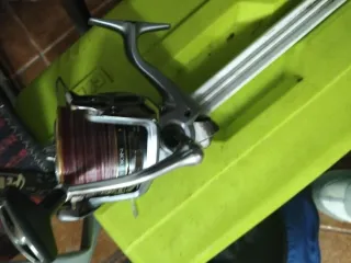 cañas de pesca  y carretes