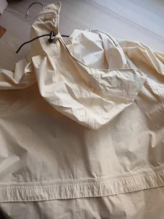 Chubasquero Quechua Beige