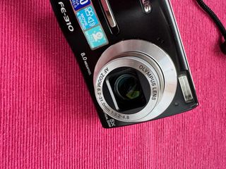 Cámara Olympus FE-310 Negra 8MP