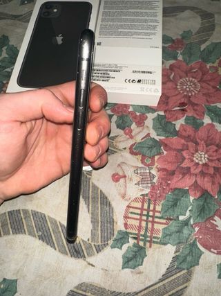 iPhone 11 Negro 74% Batería