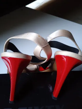Sandalias Enric Navarro Beige y Rojo Tacon