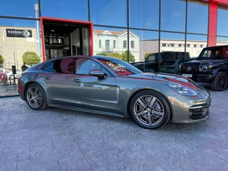 Porsche Panamera 4 PLATINUM EDITION 2022