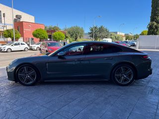 Porsche Panamera 4 PLATINUM EDITION 2022