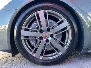 Porsche Panamera 4 PLATINUM EDITION 2022