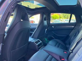 Porsche Panamera 4 PLATINUM EDITION 2022