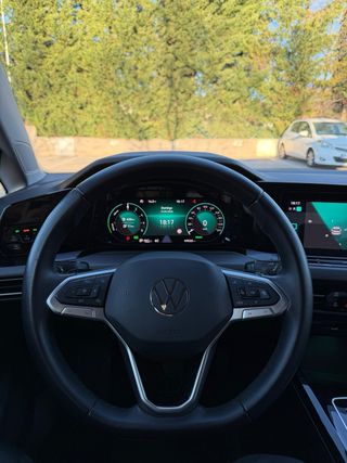 Volkswagen Golf 2023