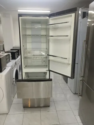 NEVERA MARCA HAIER Acero Inoxidable