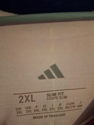 Camiseta Adidas España Talla XXL. Como si fuese Xl