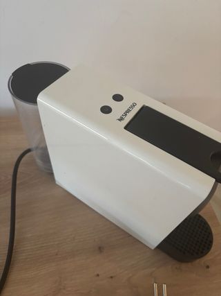 Cafetera Nespresso Blanca