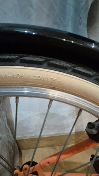 Bicicleta infantil naranja