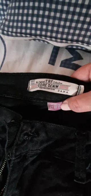 Vaqueros Zara negros