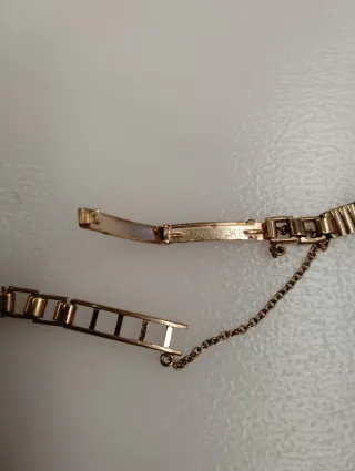 Correa armis reloj chapada años 70 con cadena