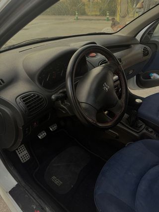 Peugeot 206 2002
