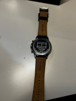 Reloj Tommy Hilfiger Elegante Dorado Blanco