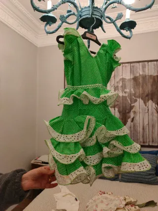 Traje Sevillana Niña Verde Lunares