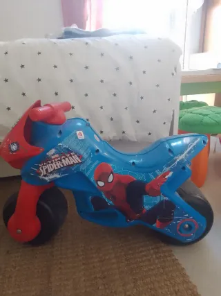 Caballo balancín Chicco y moto