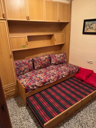 SE ALQUILA AMPLIA HABITACIÓN PARA PAREJA