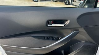 Toyota Corolla 1.8 HYBRID ACTIVE TECH E-CVT 122 5P