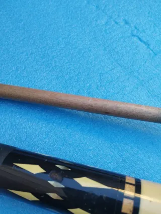 Taco de billar acrílico y madera