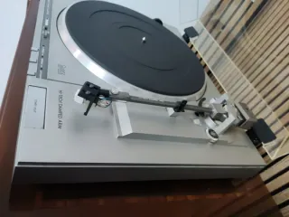 Tocadiscos Hitachi HT-67 Automático