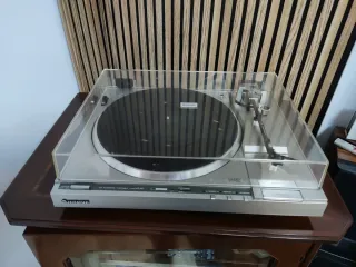 Tocadiscos Hitachi HT-67 Automático