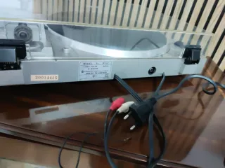 Tocadiscos Hitachi HT-67 Automático