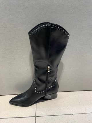 Botas Cowboy Negras con Tachuelas