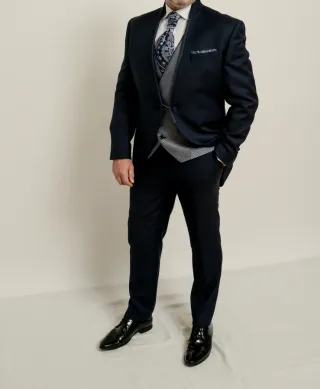 Traje de Novio Semichaque Azul y Gris, año 2025.