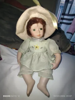 Muñeca de porcelana vintage años 70