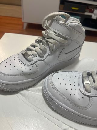 Nike Air Force 1 Mid Blancas usadas 3 veces